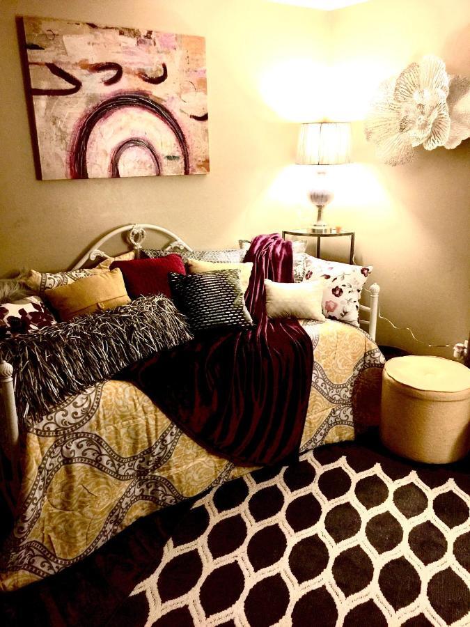 The Haven At Charity House Apartment Waldorf Exterior photo